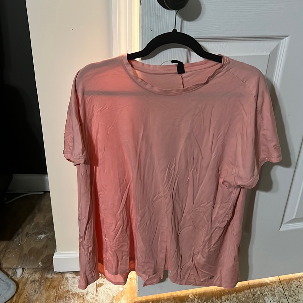 Light Pink tshirt, size large, open back, I-body from cotton on brand